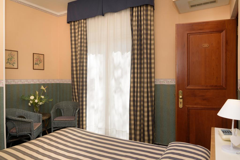 Hotel Morchio Mhotelsgroup Diano Marina Exterior foto